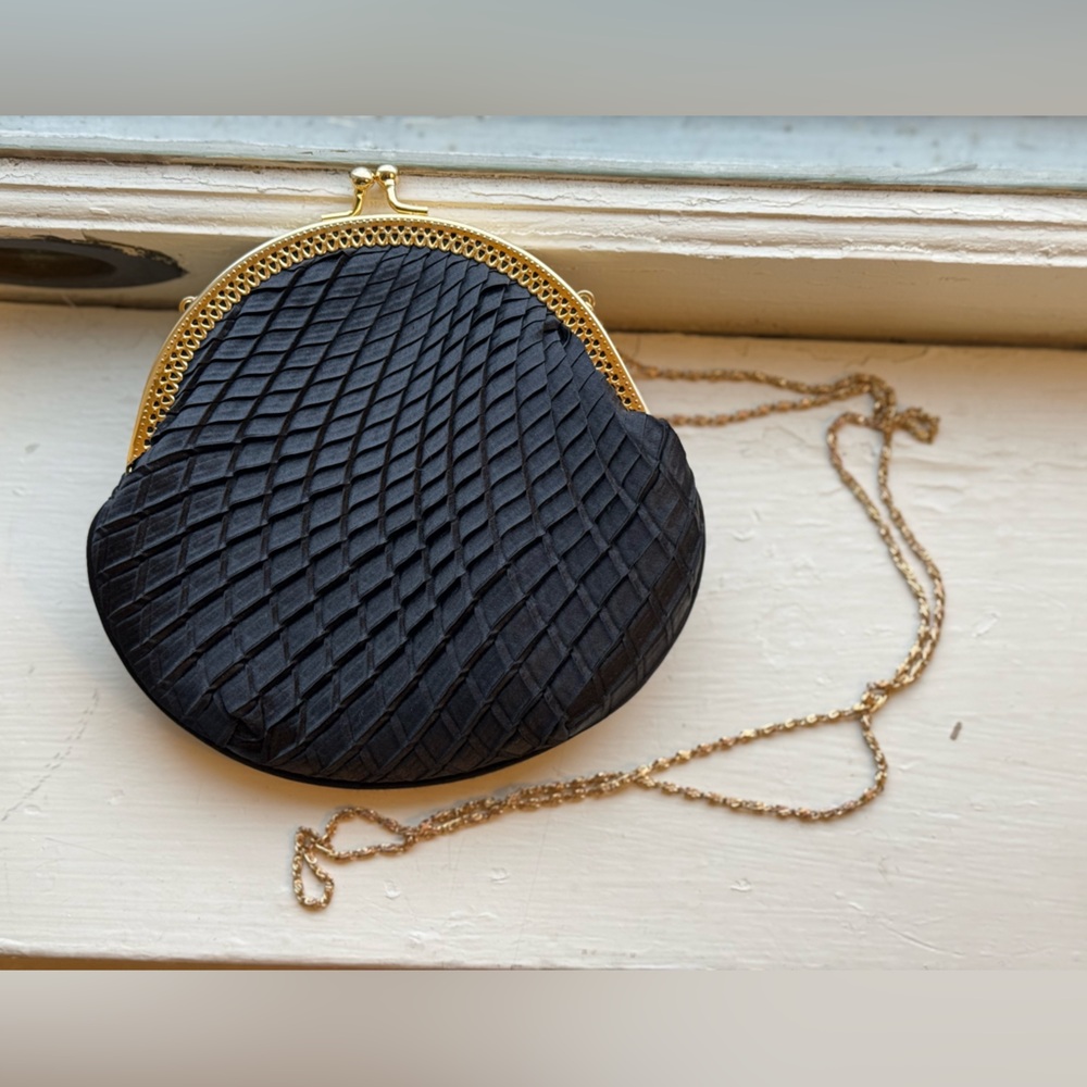 VTG Claire’s clutch on a chain / black & gold - Picture 2 of 5